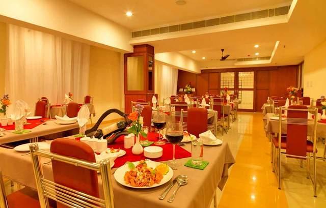 Dhanunjayas Luxury Hotel Hosūr Dış mekan fotoğraf